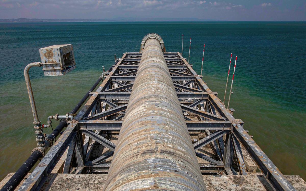 Large brine discharge pipelines by the coast